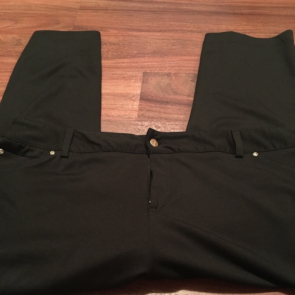 Black cotton pants.